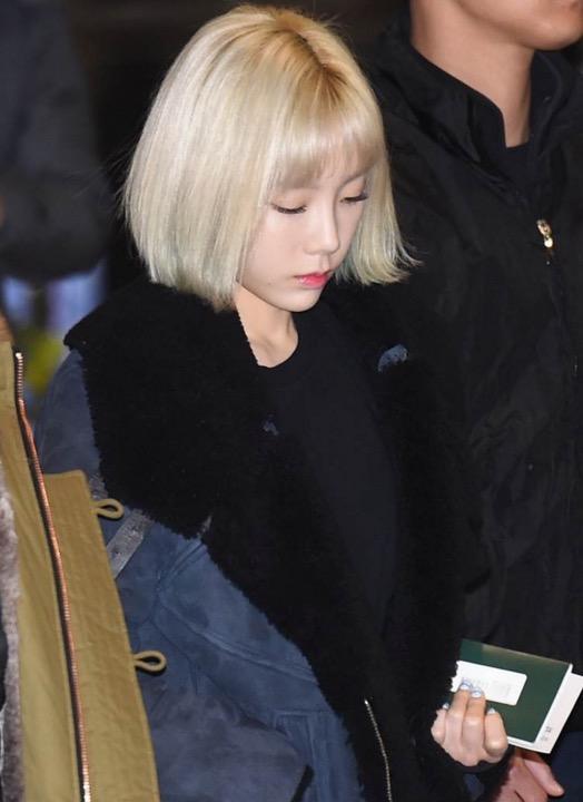 13 Photos Unveil Taeyeon's Drastic New Hairstyle Change 