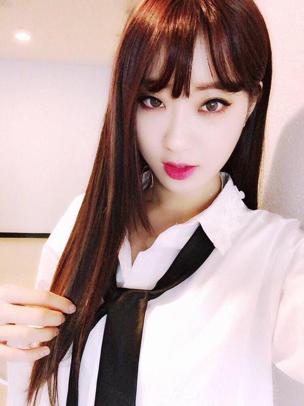 Koreans go nuts after discovering a picture of 9MUSES Kyungri without ...