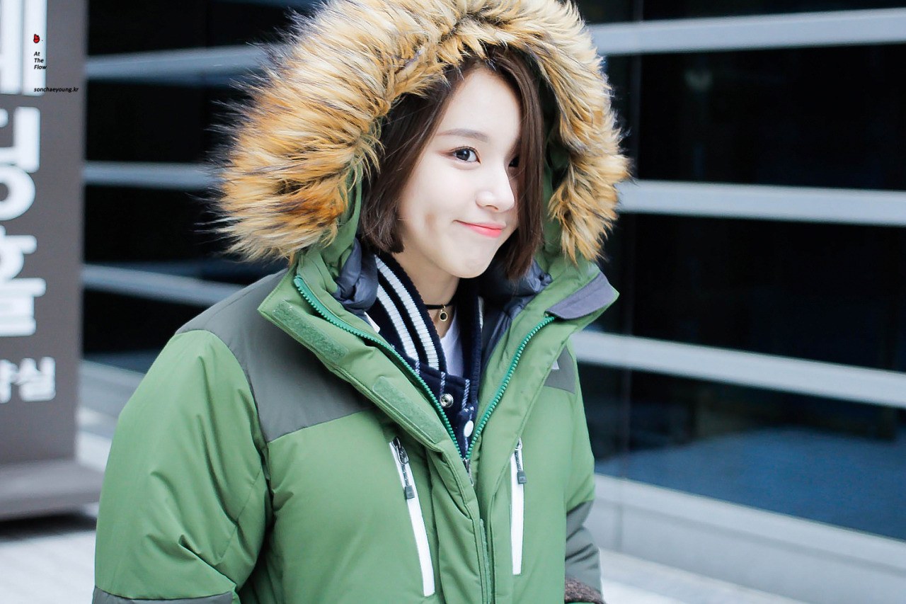 chaeyoung-dimples-5