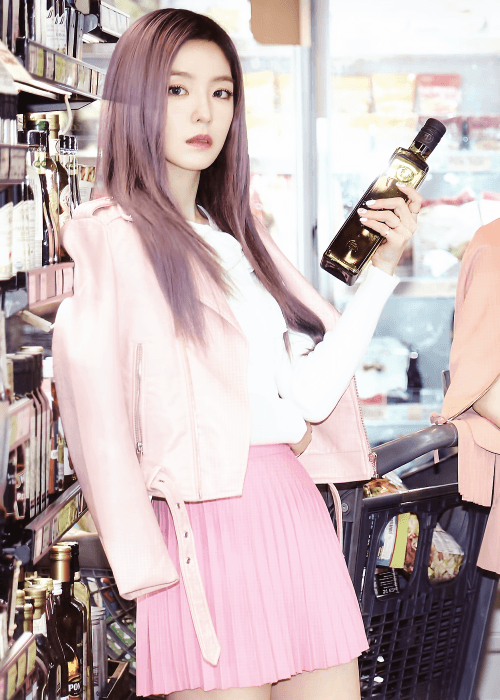 Only Irene could look this good modeling with olive oil