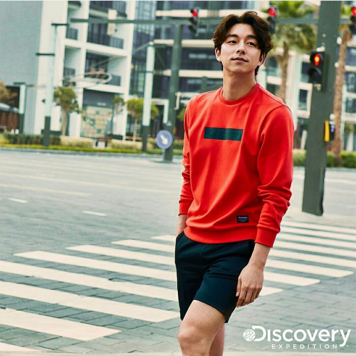 Гон Ю посетил Дубай для рекламы одежды бренда Discovery Expedition